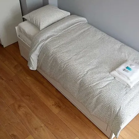 Apartament Szczesliwa 13 *